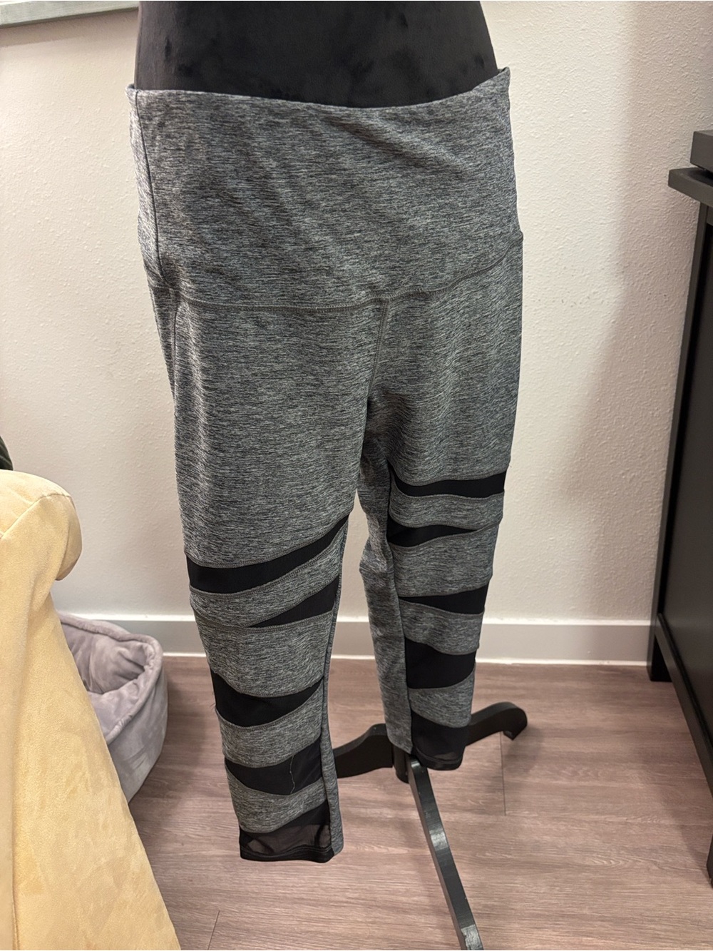 VOGO Athletica Grey & Black Striped Mesh Inset Leggings